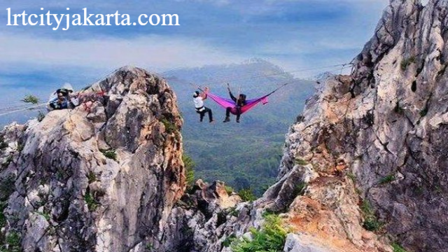 Gunung Hawu: Surga Wisata Alam dengan Tebing Kapur